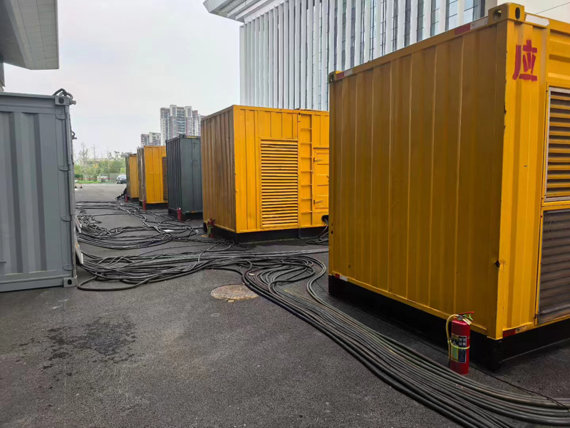 洛阳不同季节柴油发电机组保养有哪些注意事项?