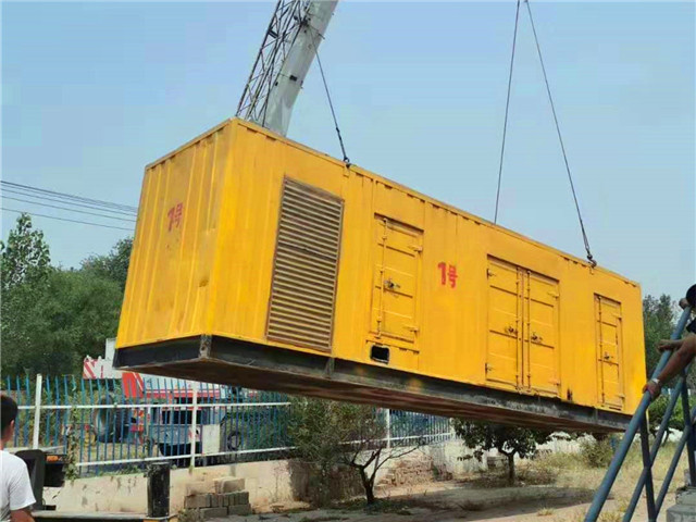 洛阳300KW柴油发电机组油耗是多少?